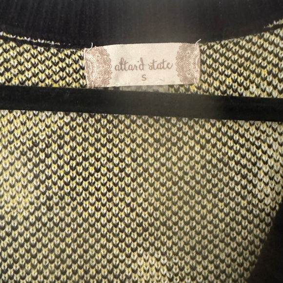 Altar'd State Black and White Daisy Poet Sweater - Picture 2 of 6